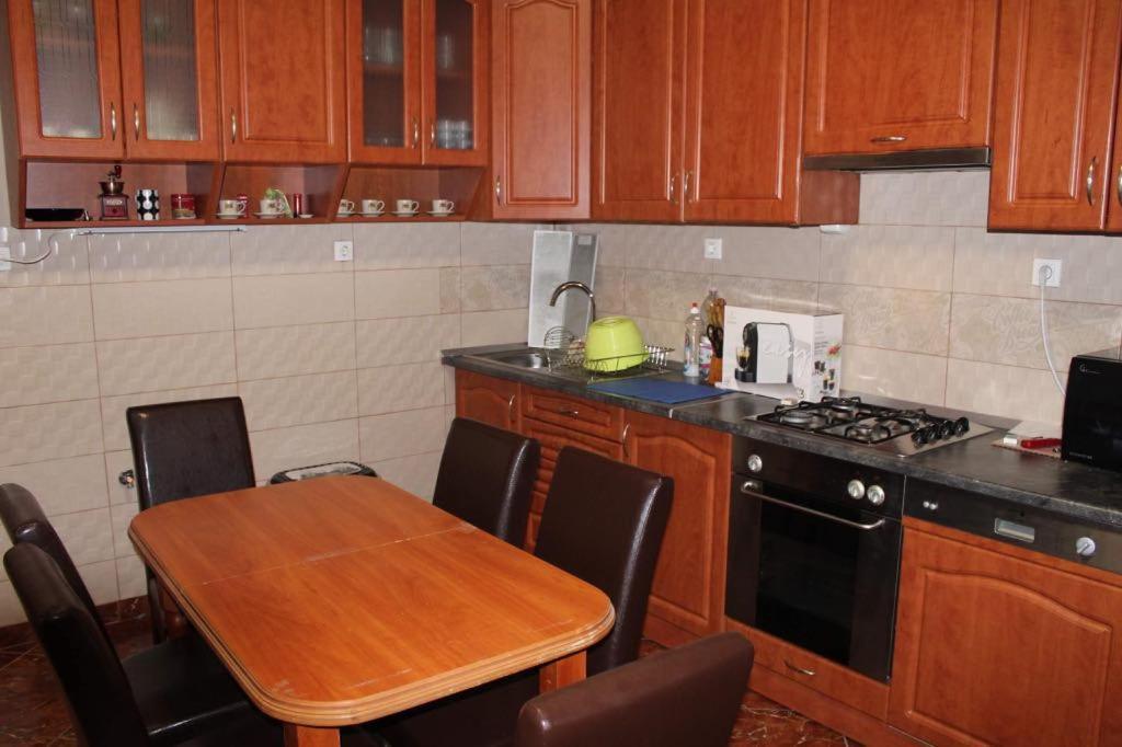 Chill House Apartment Miskolc Ngoại thất bức ảnh