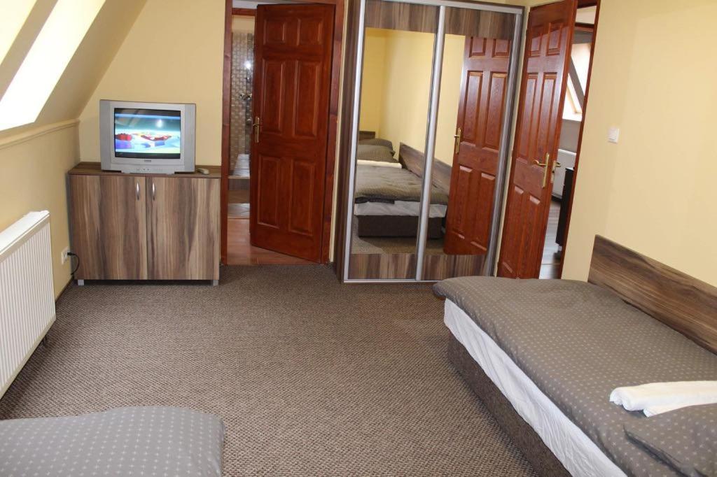 Chill House Apartment Miskolc Ngoại thất bức ảnh