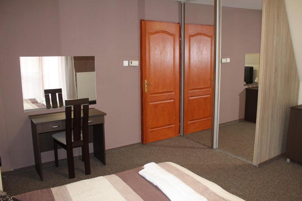 Chill House Apartment Miskolc Ngoại thất bức ảnh